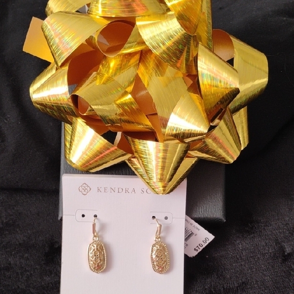 Kendra Scott Gold Floral Earrings - Picture 5 of 5